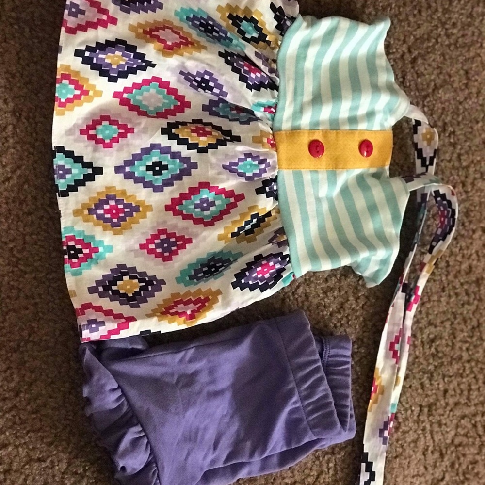 Tunic Set - Picture 3 of 3